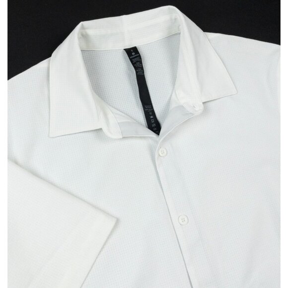 Lululemon Airing Easy Shirt Mens Small Short Sleeve Button-Up Solid White Vented - Picture 1 of 14